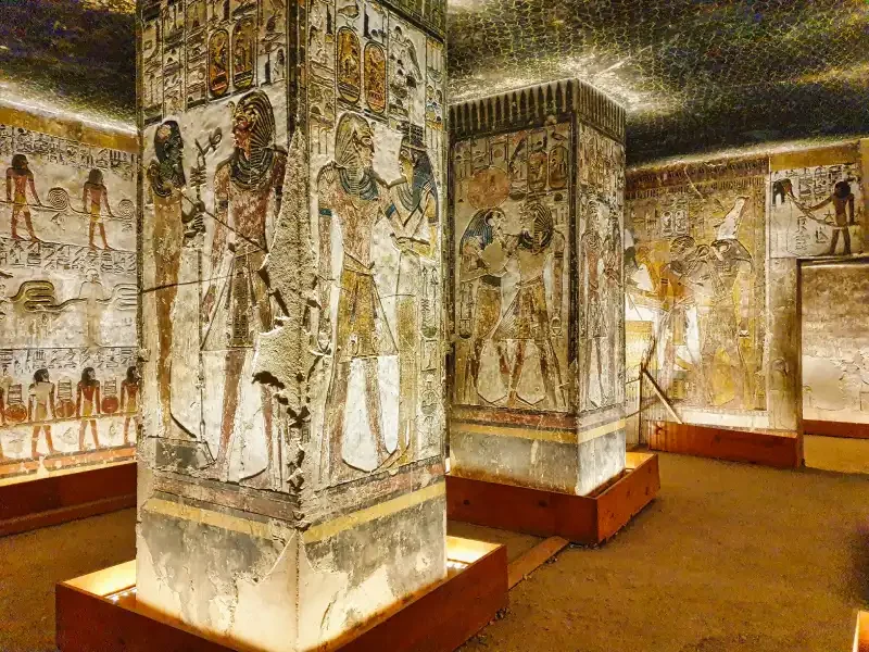 le incisioni del luogo, valle dei re