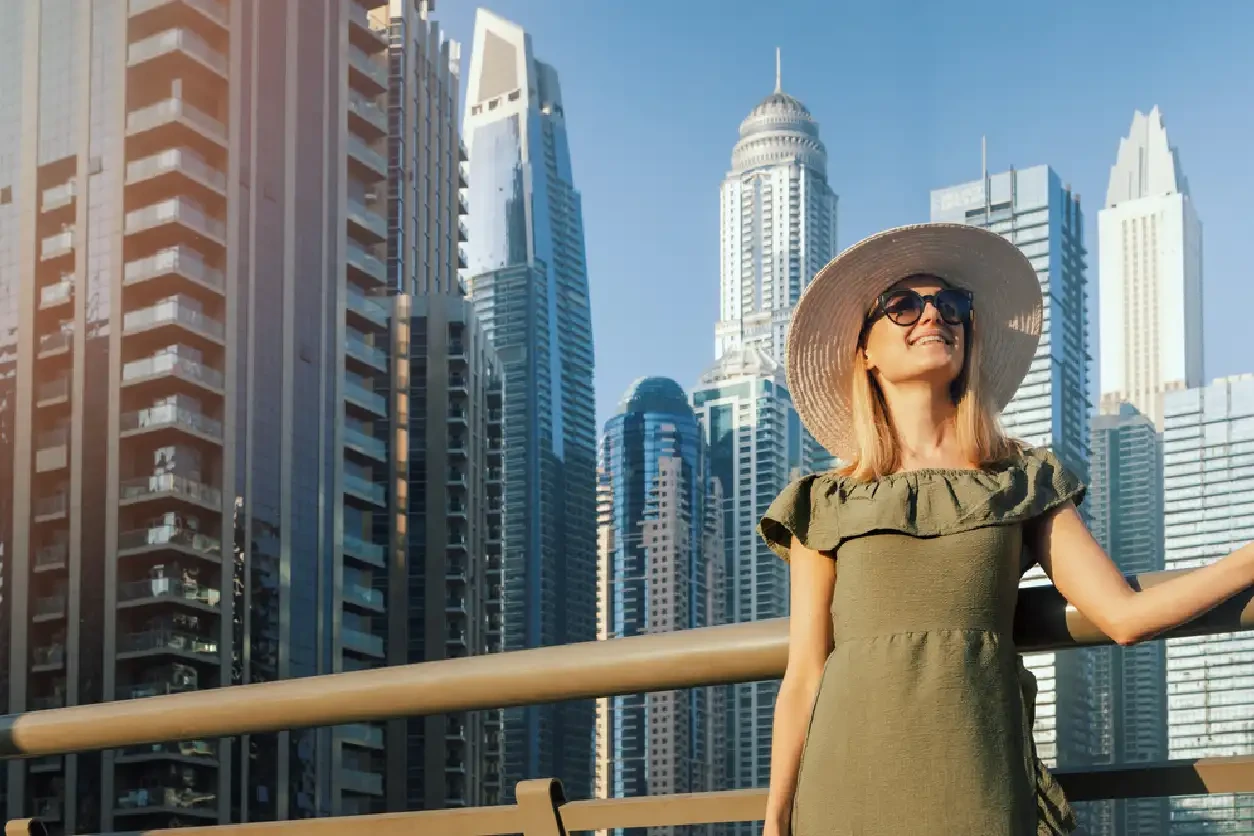 una turista a dubai , quanto costa un viaggio a dubai 