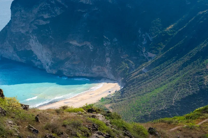 Spiaggia di Mughsail: Blowholes e Grotta a Salalah