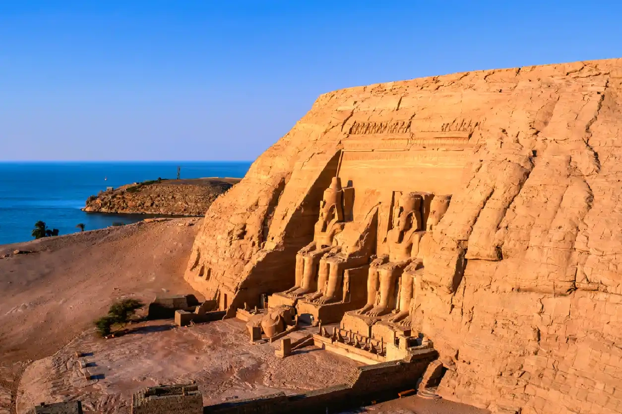 abu simbel , Tempio di abu simbel 