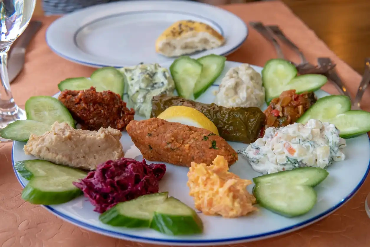 meze turco , piatti tipici istanbul 
