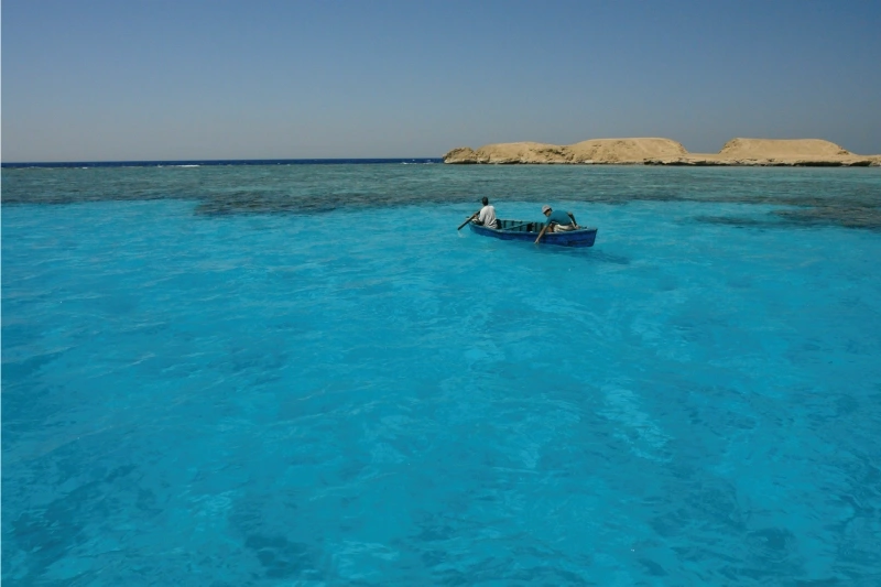 Barca a Giftun Island