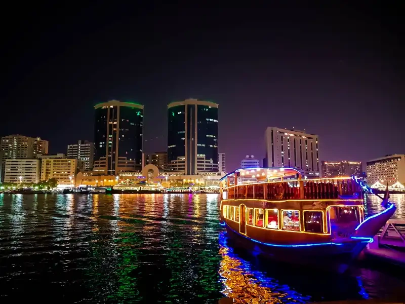 Crociera Dhow Dubai Marina