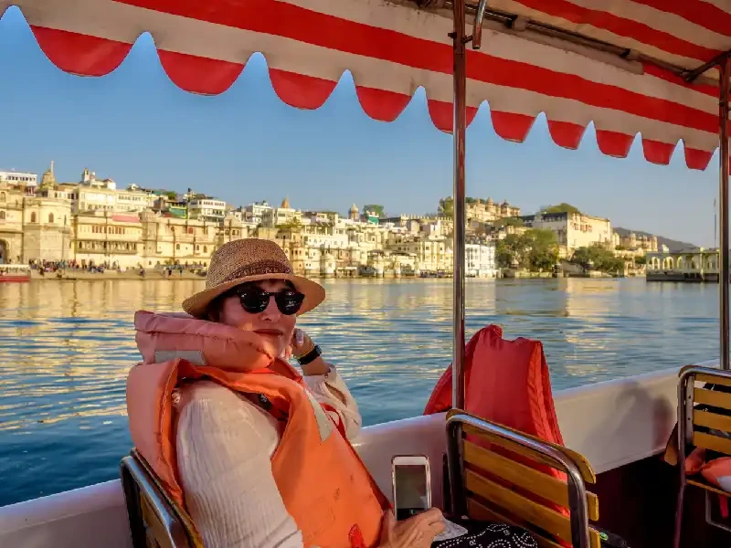 Lago Pichola, Vacanza in India