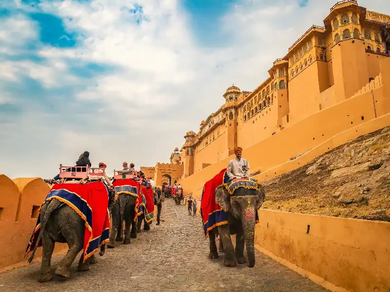 Fortezza di Amber, Tour India