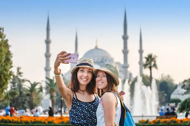 2 turisti ad istanbul , turchia viaggi  2 turisti ad istanbul , turchia viaggi