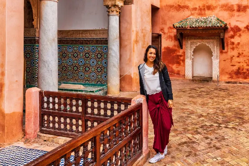 una donna a Medina Marrakech, offerte viaggio marrakech una donna a Medina Marrakech, offerte viaggio marrakech