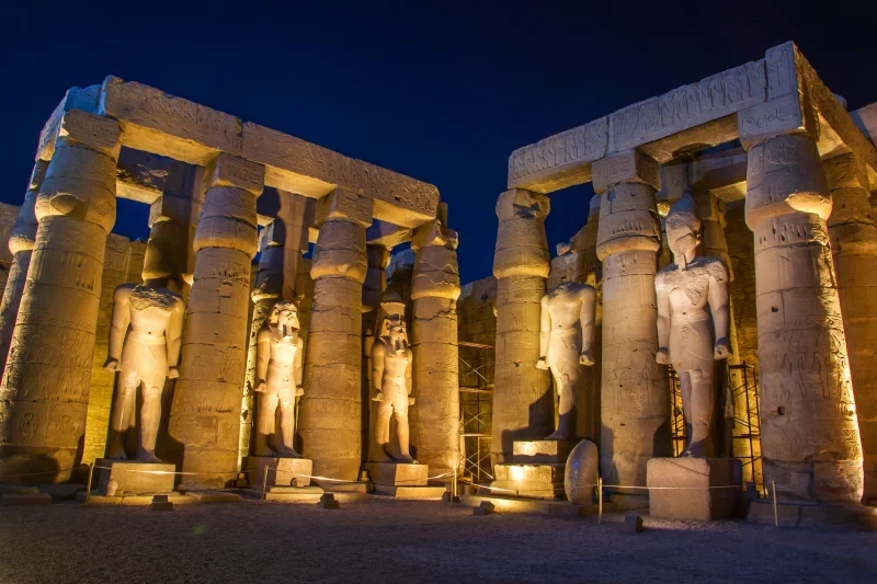 Spettacolo Suoni e Luci a Karnak Spettacolo Suoni e Luci a Karnak