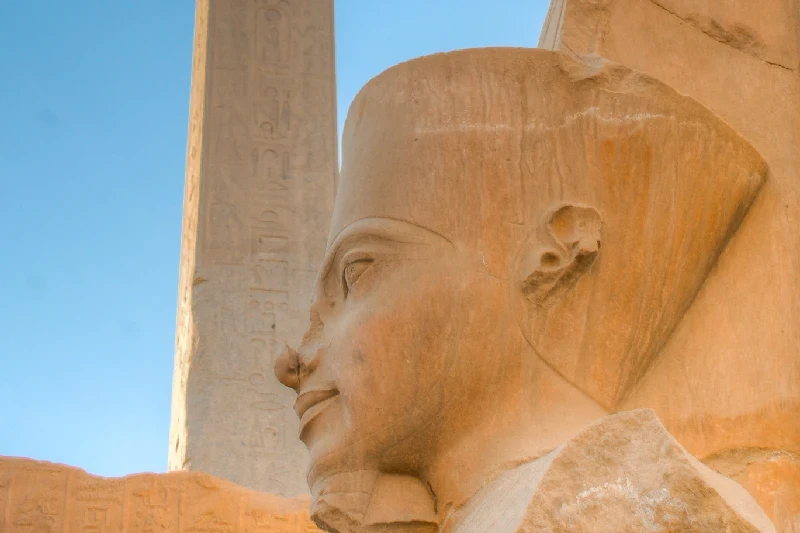 Amon , tempio di hatshepsut