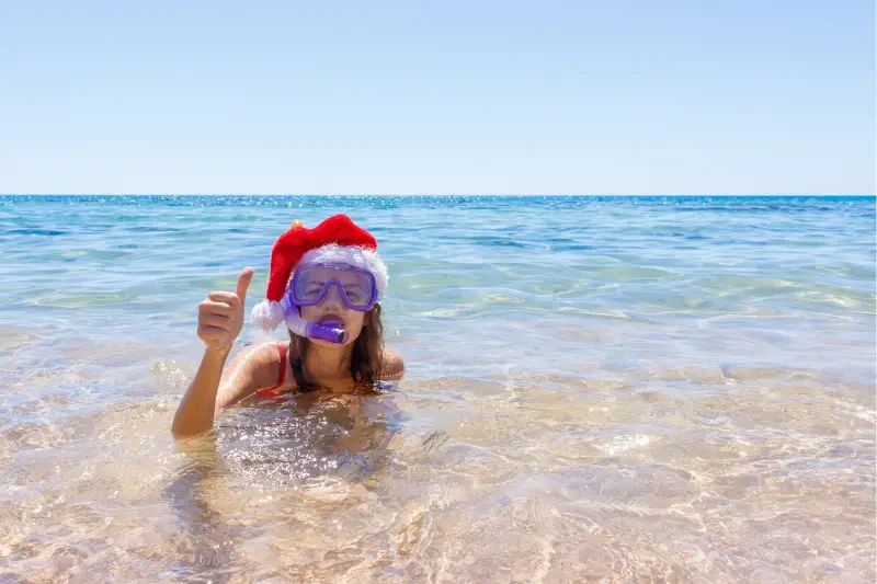 Bambina nel Mare, egitto a capodanno