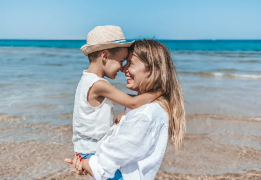 Madre e Figlio a Hurghada, egitto offerte agosto