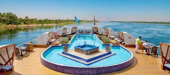 la piscina, sonesta st  george