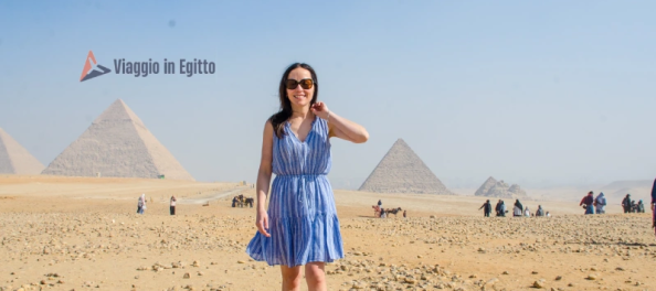 una donna davanti alle piramidi di giza, pacchetto egitto di lusso