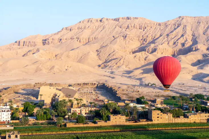 mongolfiera su Luxor, cosa fare in Egitto a dicembre?