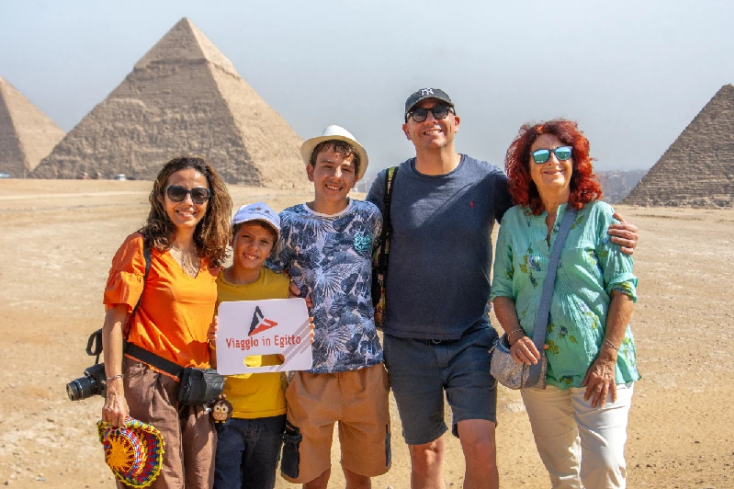 una famiglia italiana visita le piramidi, il cairo cosa vedere