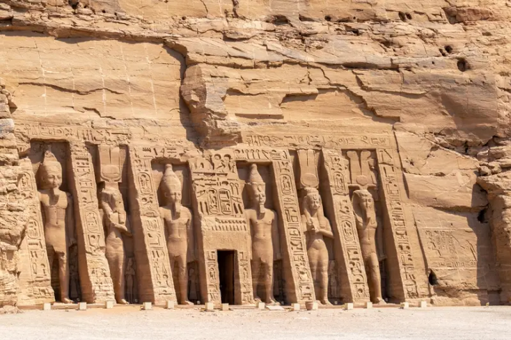 il tempio di nefertari ad abu simbel