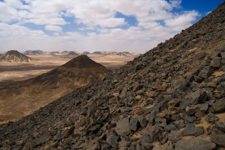 deserto nero oasi bahariya , deserto nero egitto