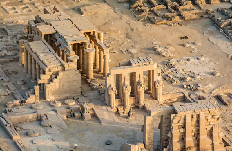Escursione Luxor dal Cairo con l’aereo
