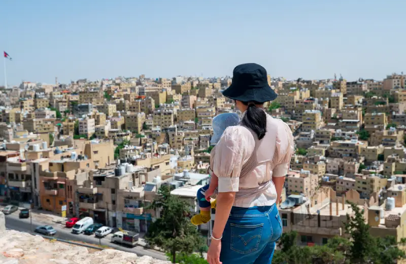 Donna a Amman, tour giordania 4 giorni