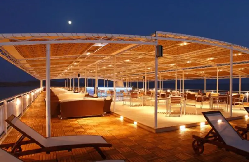 sundeck, crociera sul lago nasser egitto