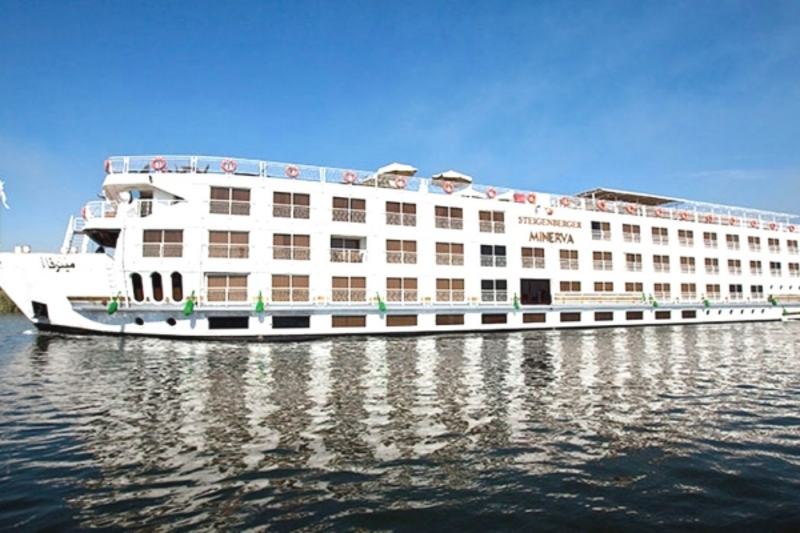 la crociera steigenberger Minerva naviga sul nilo