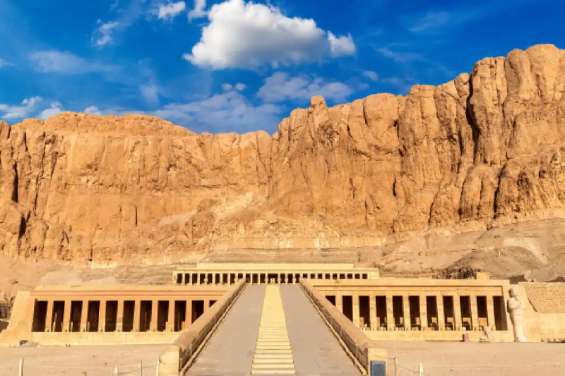 Escursione Luxor dal Cairo con l’aereo