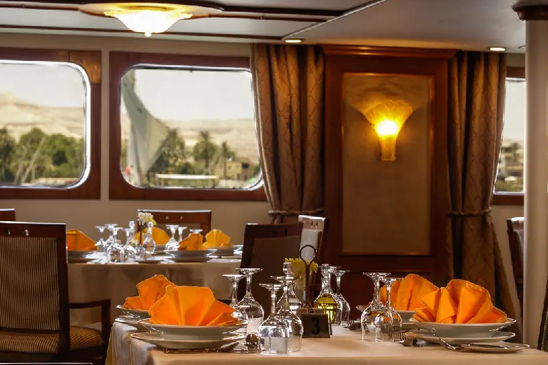 crociera nilo royal louts