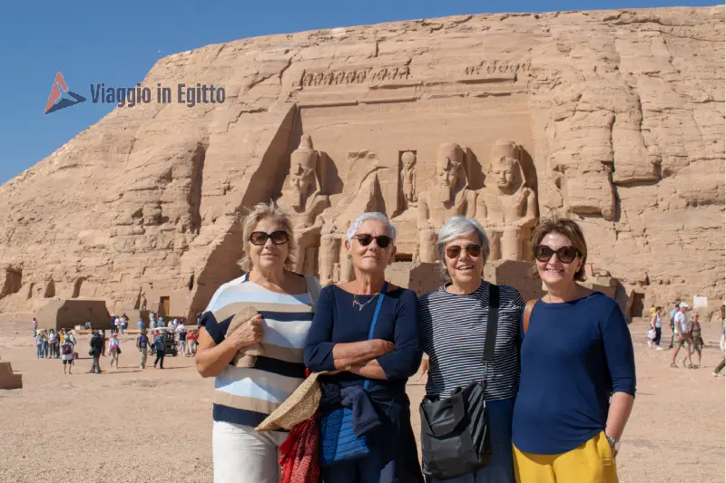 I Nostri Clienti ad Abu Simbel, egitto natale 2025 I Nostri Clienti ad Abu Simbel, egitto natale 2025