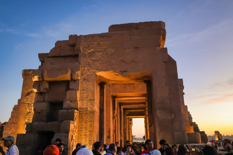Molti Turisti nel Tempio di Kom Ombo, viaggi pasqua egitto