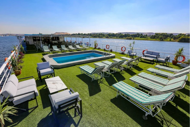 la piscina, crociera sul nilo offerte