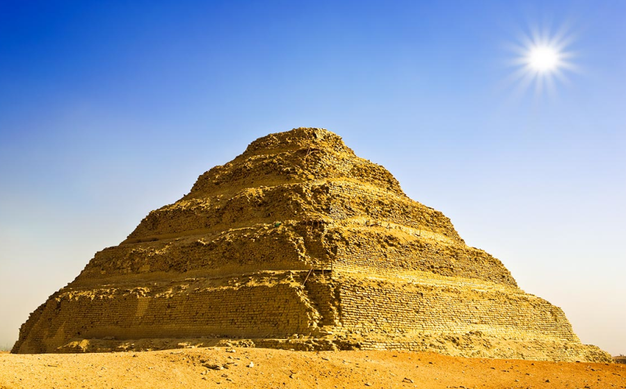 piramide a gradoni di djoser a saqqara