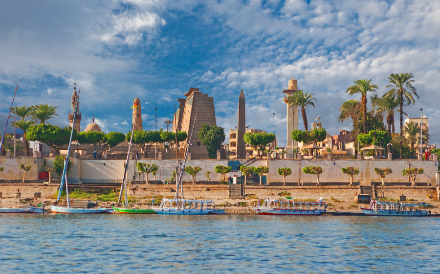 la città di luxor, luxor storia