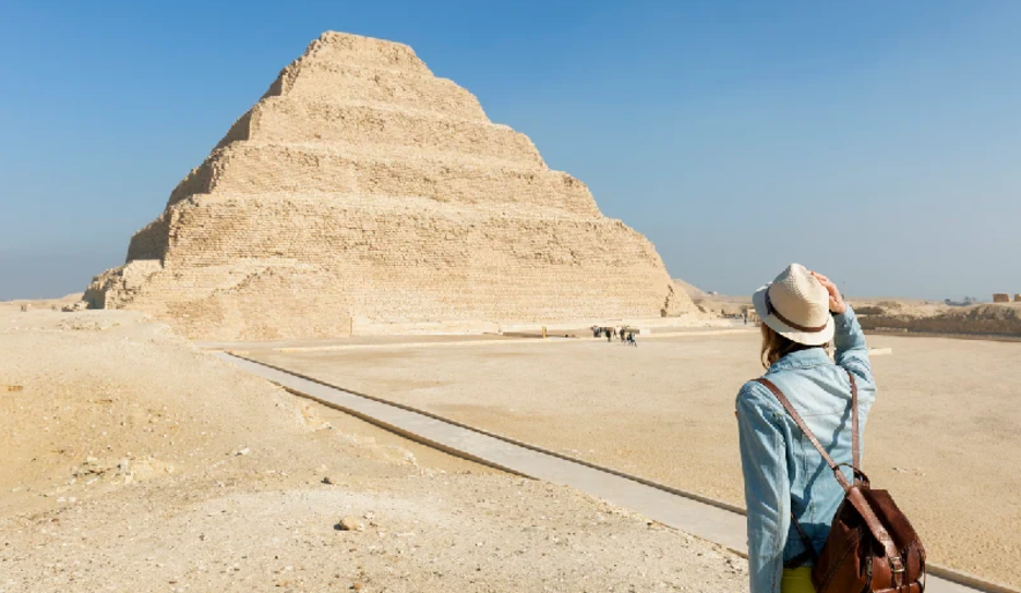 piramide a gradoni di zoser, escursione da porto sokhna alle piramidi