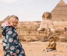 Vacanza con bambini, i bambini alle piramidi