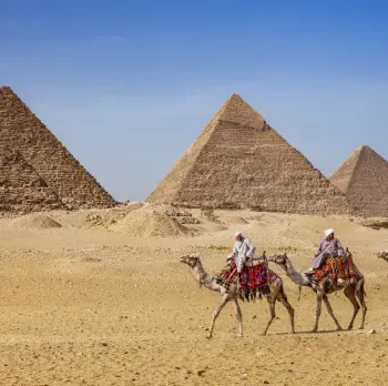Piramidi e cammelli, cose da visitare in egitto