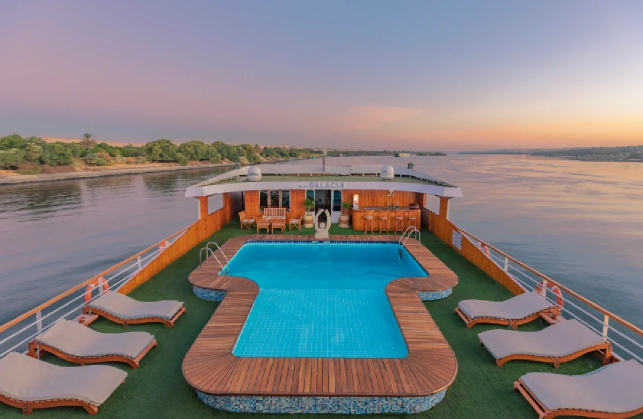 MS Salacia Piscina