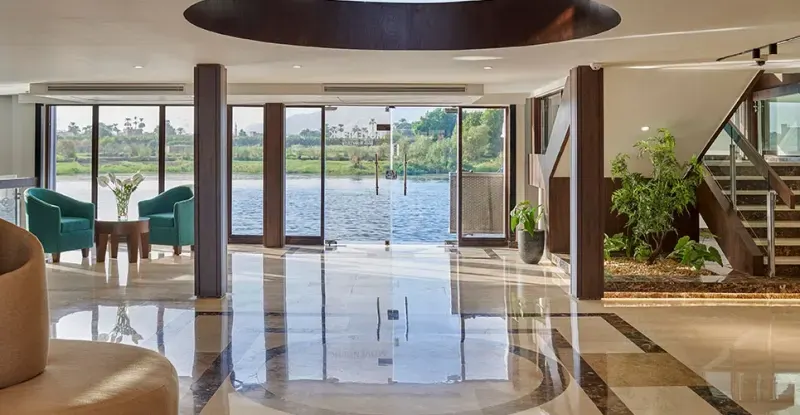 Movenpick Royal Lily Cucero por el Nilo