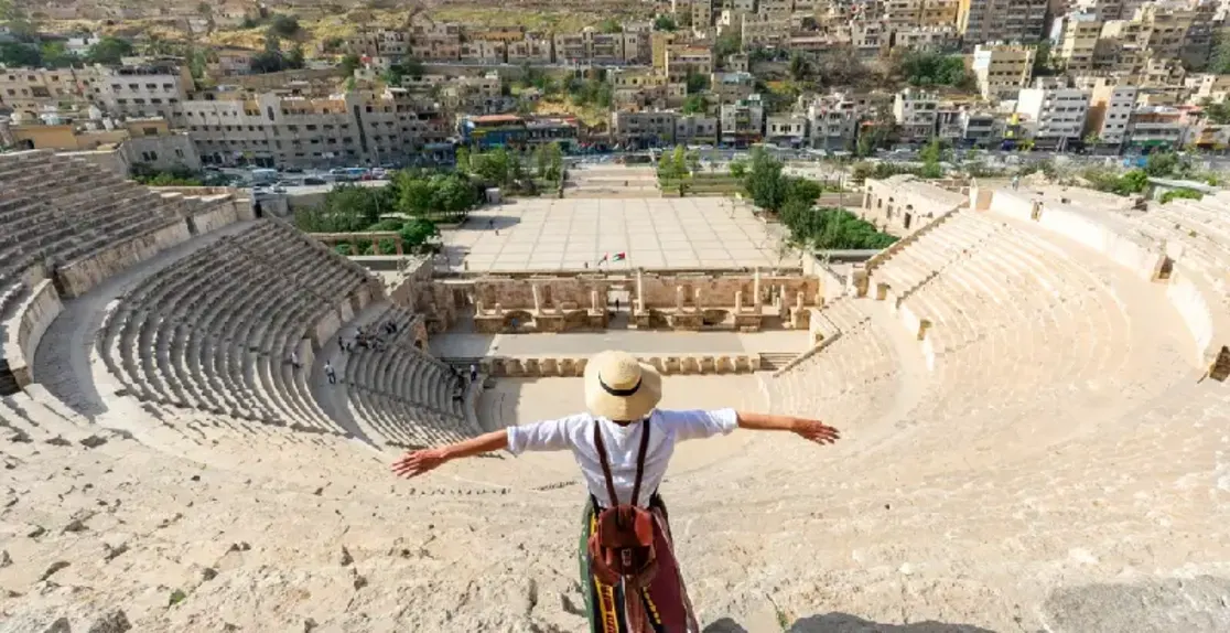 amman giordania, una ragazza ad amman