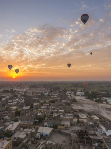 Paseo en Globo Aerostático vs Visita al Amanecer en Luxor