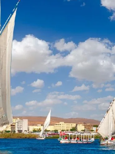 barcos en el nilo