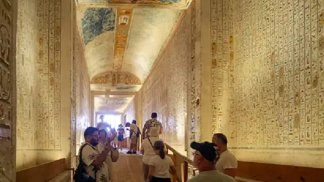La tomba di Amenofi III