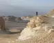 Foto panoramica del deserto roccioso visitabile con il tour oasi dell'Egitto