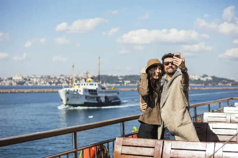 una coppia ad istanbul, citta della turchia 
