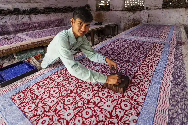 l'artigiano indiano a jaipur , citta indiane