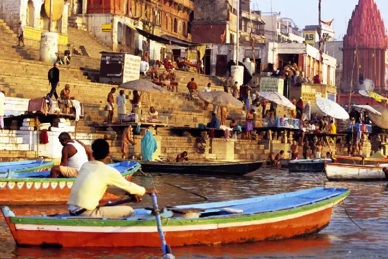 la citta di Varansi in india , citta indiane 