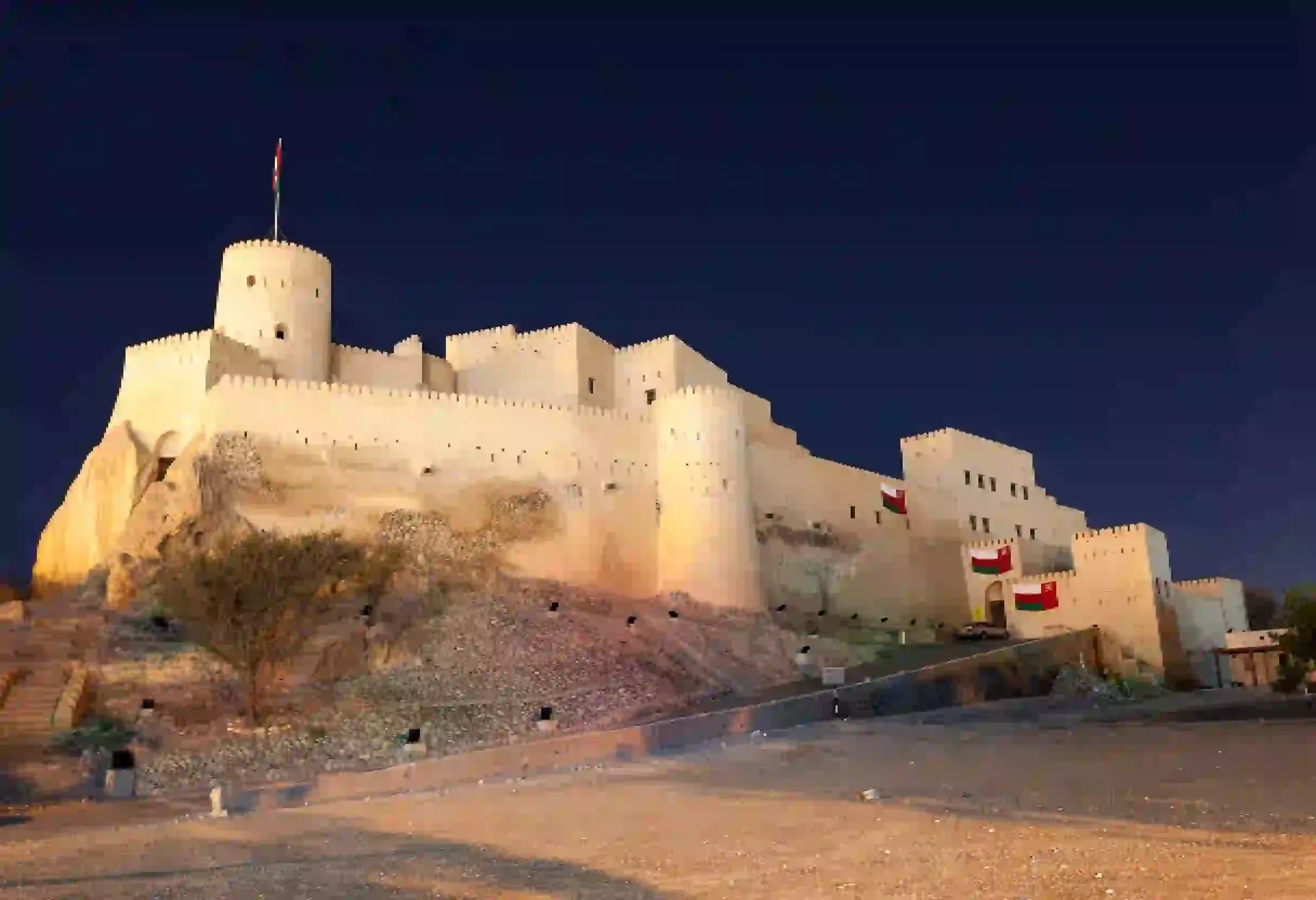 forte di nizwa , 10 cose da vedere in oman