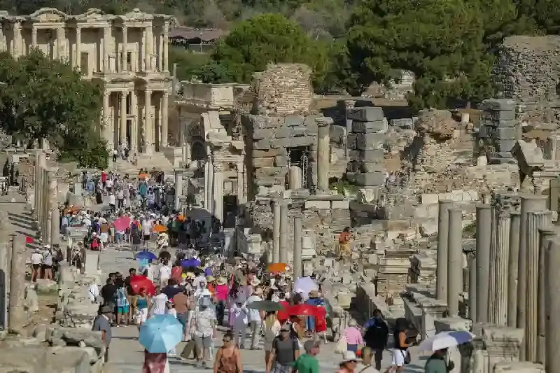 Biblioteca di Celsius nelle rovine dell'antica città di Efeso a Selçuk, Cosa vedere a izmir
