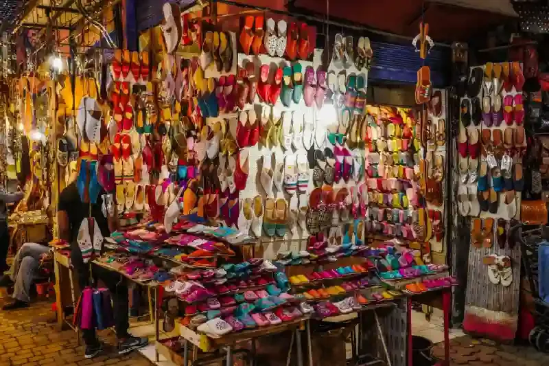 Marocco Marakech tradizionale mercato arabo di strada, souk marocco