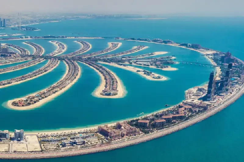 Isola di Palm Jumeirah a Dubai, Emirati Arabi Uniti, in una giornata estiva, palm jumeirah dubai