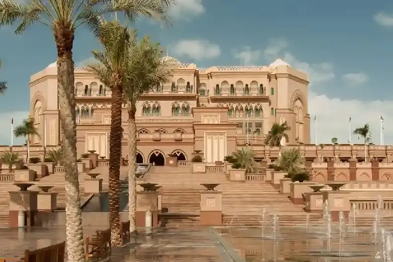 emirates palace , emirates palace abu dhabi emirati arabi